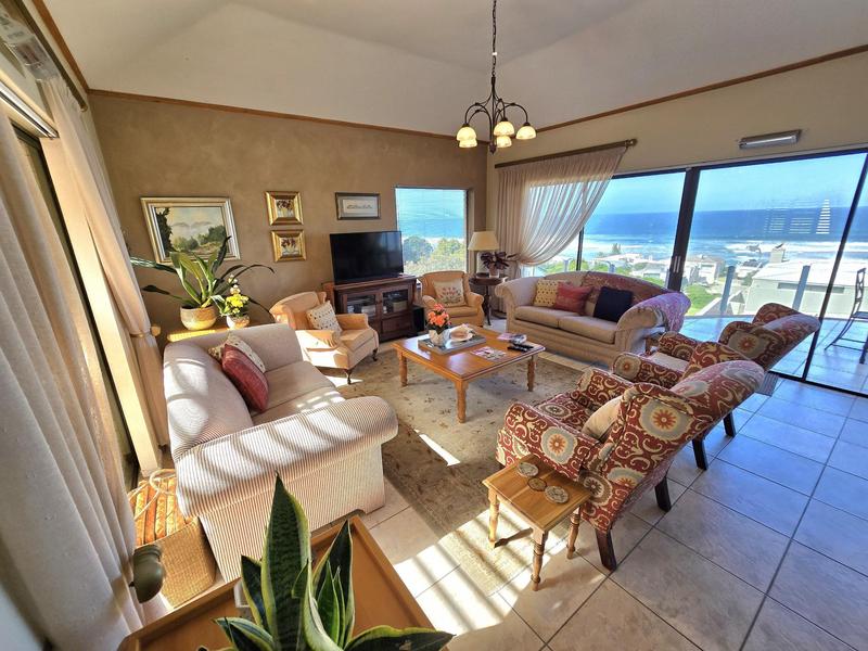 3 Bedroom Property for Sale in Glentana Western Cape